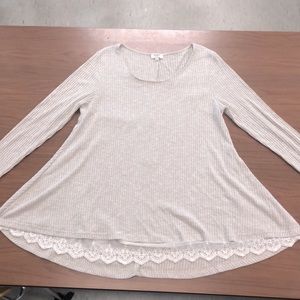 Umgee - Long-Sleeved Cream Top with Lace - Women’s Large